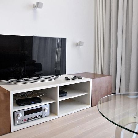 Triton Park Accommodation By P&O Serviced Apartments Varşova Dış mekan fotoğraf