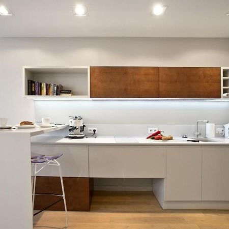 Triton Park Accommodation By P&O Serviced Apartments Varşova Dış mekan fotoğraf