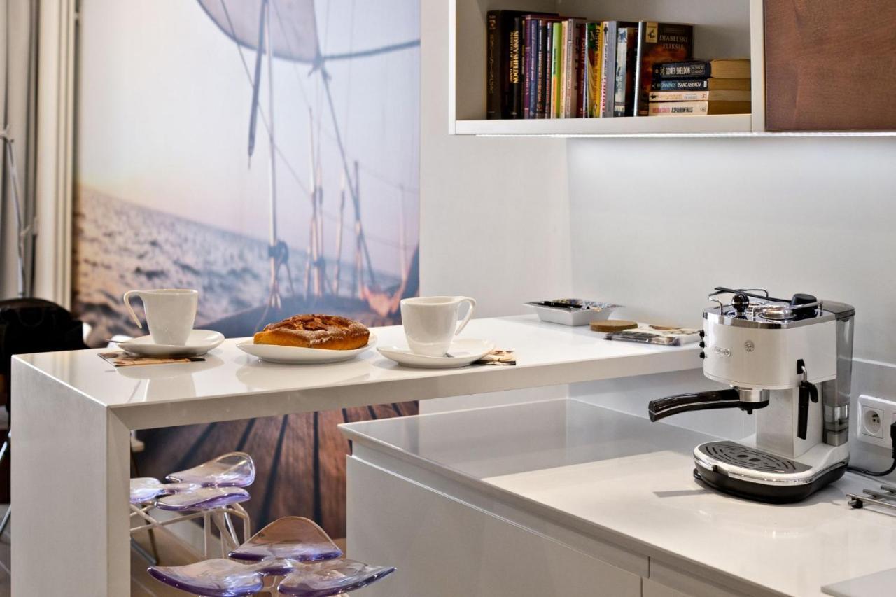 Triton Park Accommodation By P&O Serviced Apartments Varşova Dış mekan fotoğraf