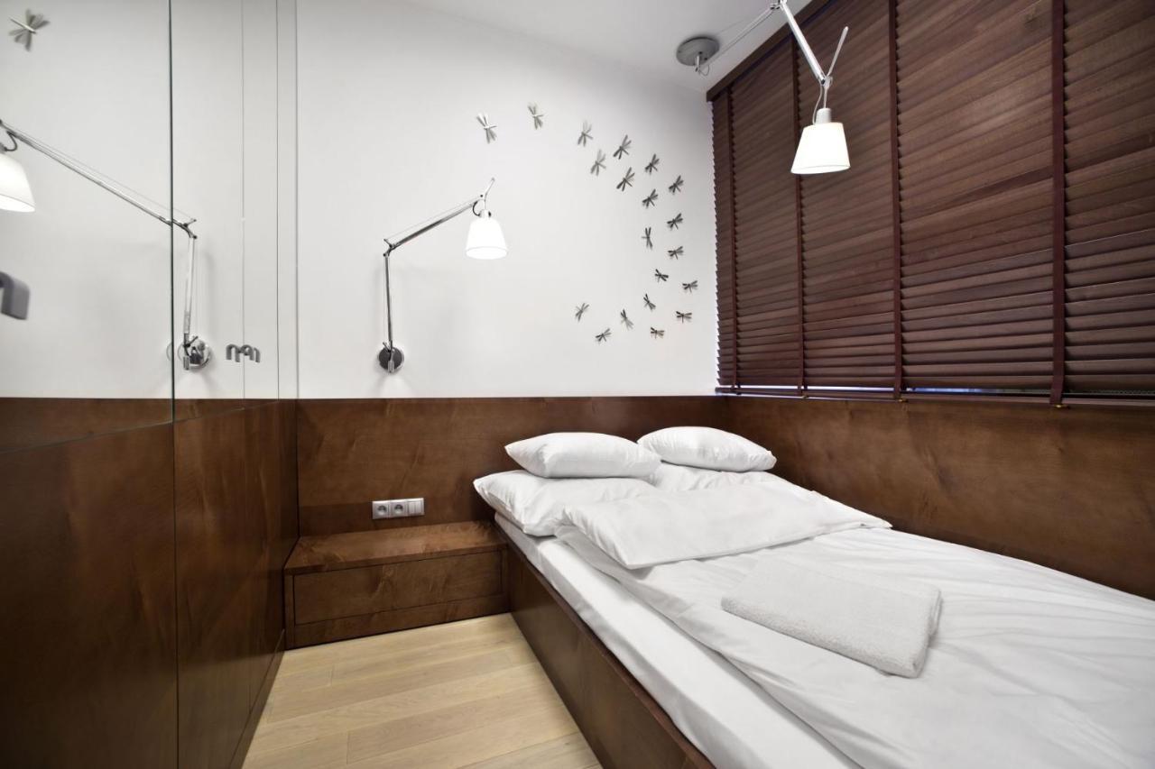 Triton Park Accommodation By P&O Serviced Apartments Varşova Dış mekan fotoğraf